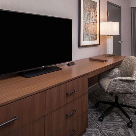 Отель Doubletree By Hilton Lafayette East Экстерьер фото