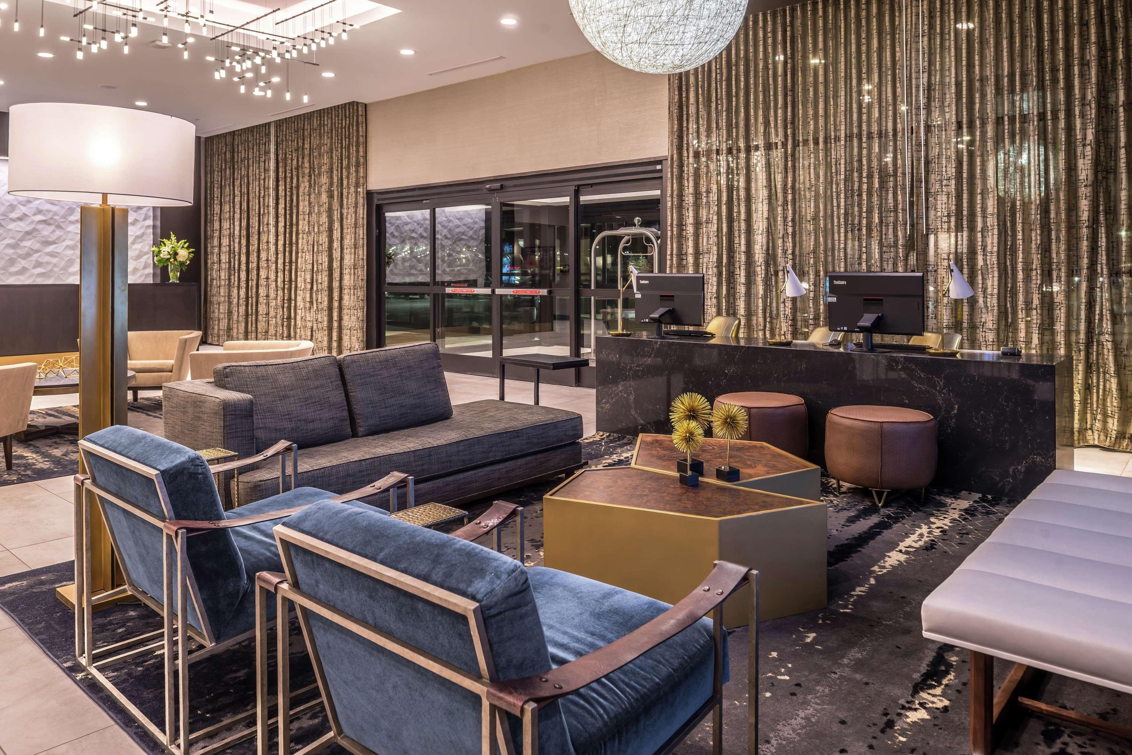 Отель Doubletree By Hilton Lafayette East Экстерьер фото