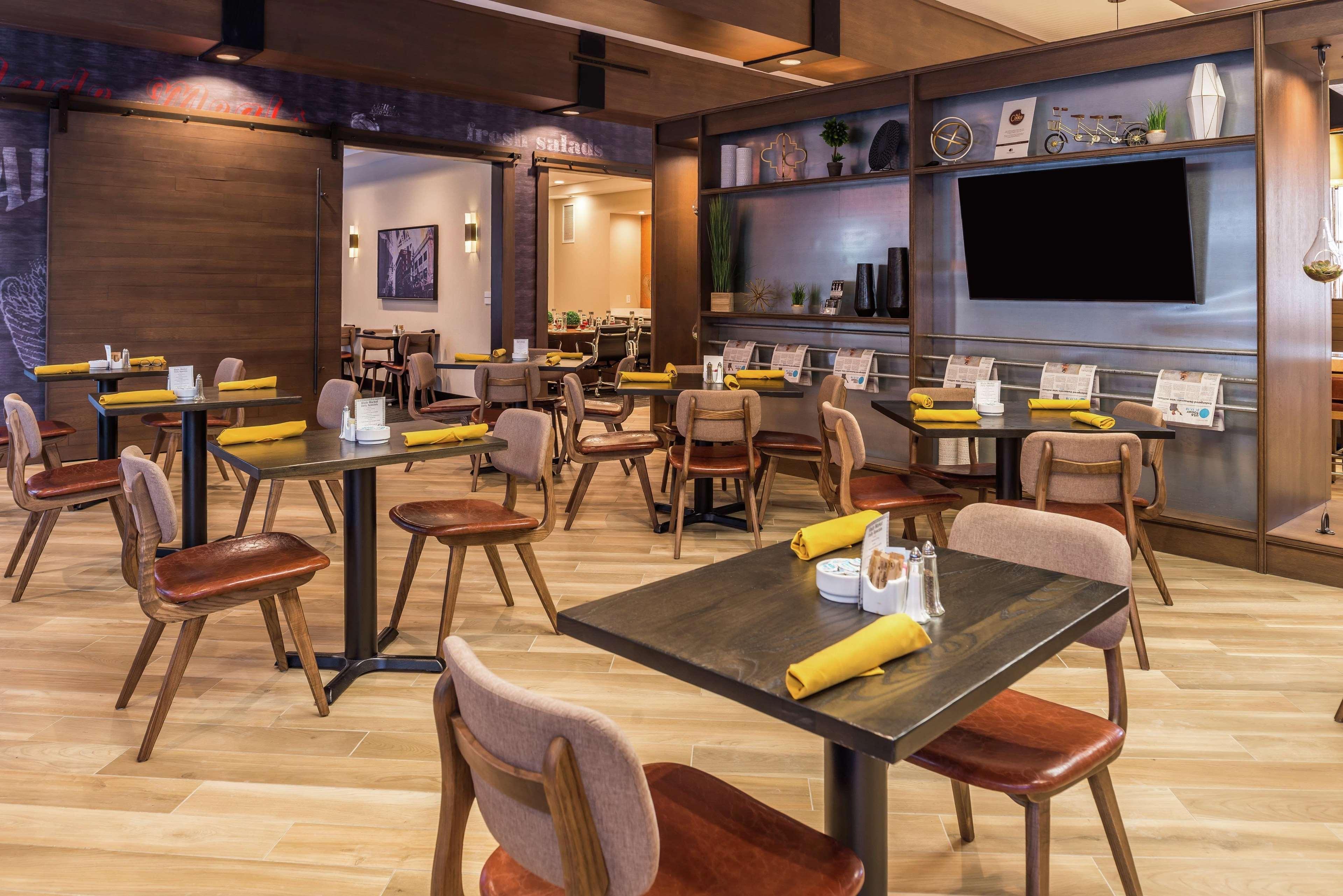 Отель Doubletree By Hilton Lafayette East Экстерьер фото
