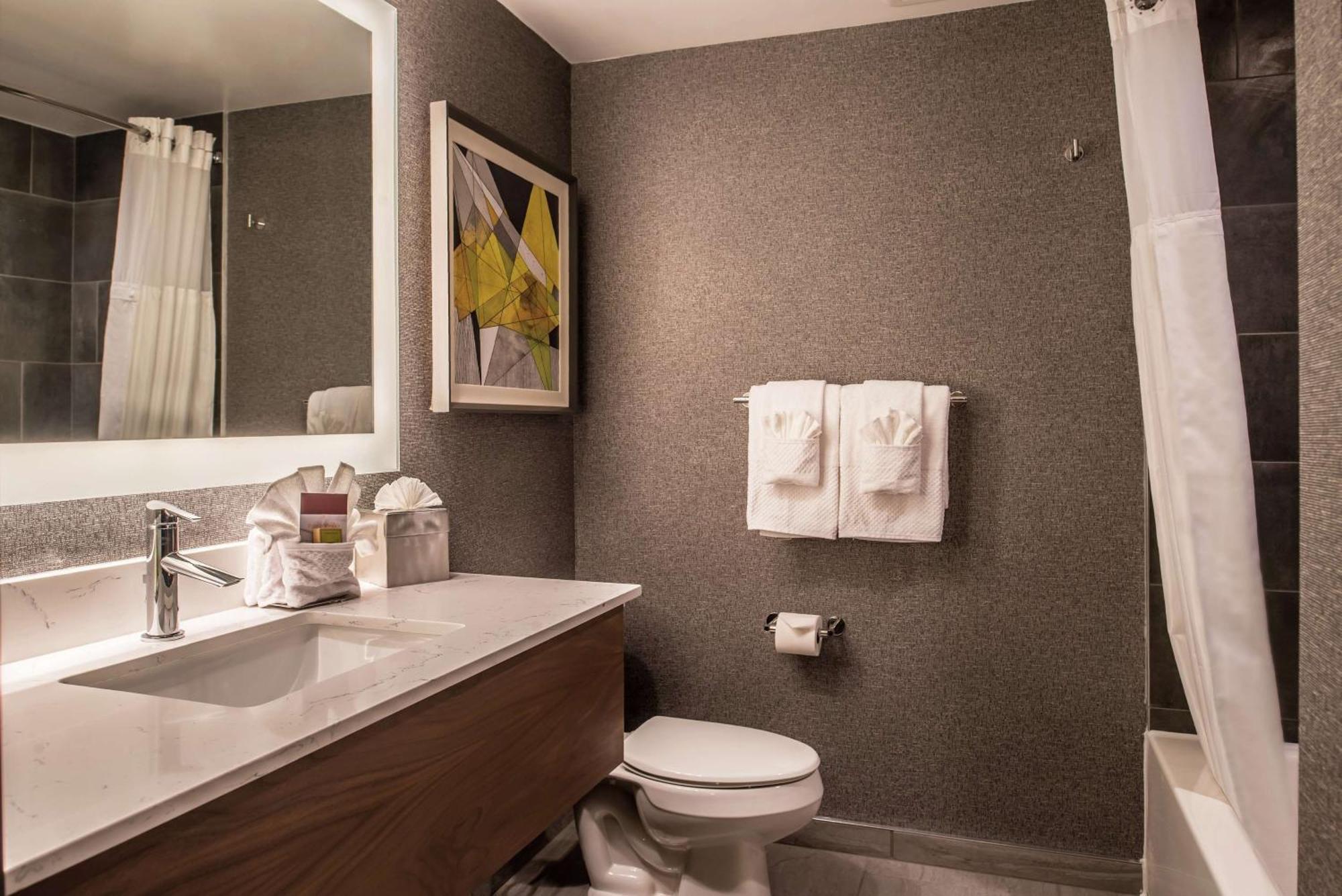 Отель Doubletree By Hilton Lafayette East Экстерьер фото